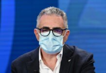 Ripeschiamo i deliri di Pregliasco sul ‘flirt no vax’ ▷ “Non è una barzelletta, ascoltate!”