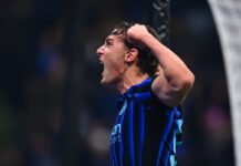 Il ruggito di Esposito rompe l’equilibrio: l’Inter la scampa contro il Lecce e tenta l’allungo Pio Esposito esulta dopo un gol