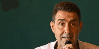 Il partito di Vannacci inizia male: cade subito sull’Ucraina, unico punto decisivo del suo programma