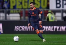 Mkhitaryan, un bacio al pallone ▷ Lo Scatto