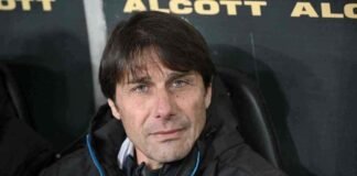 Antonio Conte sulla panchina del Napoli