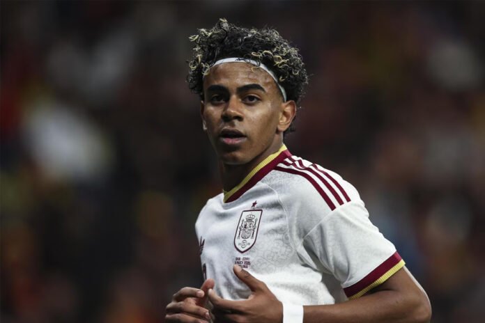 VIDEO | Spagna-Egitto, cori razzisti dagli spalti: la reazione di Lamine Yamal