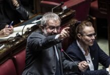 Borghi sprona l'aula ▷ "Ricordo a chi loda l'Unione Europea chi ci ha messo in ginocchio"