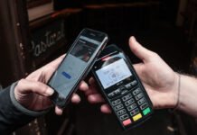 Sfatiamo il mito del ‘no cash, no evasione’: “Il sistema non muore, cambia faccia” | Con Duranti e Bianchi