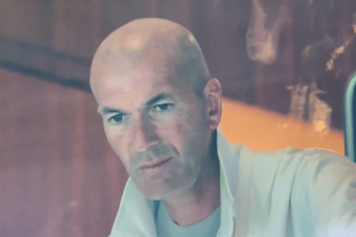 VIDEO | La reazione di Zidane in tribuna alla papera del figlio contro Messi
