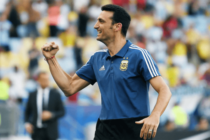 VIDEO | Mondiali, Scaloni si “scompone” al gol di Messi: cosa ha fatto
