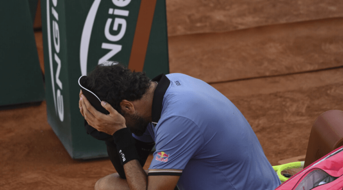 VIDEO | Roland Garros, Berrettini si ritira per infortunio: lacrime e paura per l’anca, Wimbledon ora è in dubbio