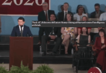 Harvard fischia l’IA: Ronny Chieng scatena la rivolta degli studenti Harvard