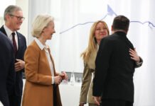 G7