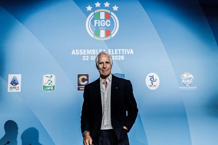 Figc, eletto Malagò “ma si stanno dicendo le stesse cose di quando fu eletto Gravina” Figc, eletto Malagò "ma si stanno dicendo le stesse cose di quando fu eletto Gravina"