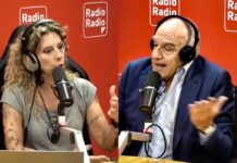 Scontro in diretta sulla tessera antifascista ▷ "È così che agisce il regime"