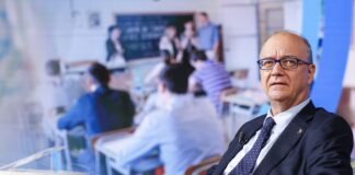Alt! "Ecco perché proprio ora vogliono che parliate di sessualità nelle scuole" | Thomas Fazi