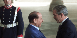 Febbraio 2005, quando Bush chiese conto a Berlusconi di investimenti nella tv russa | Marco Carnelos Berlusconi e Bush