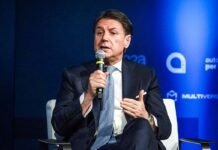 "Conte in Commissione Covid: vi spiego il cavillo che gli permette di stare dov'è" | Carlo Iannello