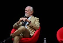 De Laurentiis, padre e figlio indagati per bancarotta fraudolenta sul Bari: perquisizioni anche alla sede del Napoli