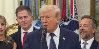 Clamoroso Trump: “Ho chiamato io la FIFA per il rosso a Balogun” Clamoroso Trump: "Ho chiamato io la FIFA per il rosso a Balogun"