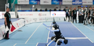 Il Corriere ci prova ancora: robot umanoide ‘più veloce’ di Bolt, ma è una presa in giro Robot umanoide