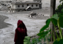 Alluvione Nepal-Tibet, 270 morti e 1300 dispersi: 90 italiani nella zona