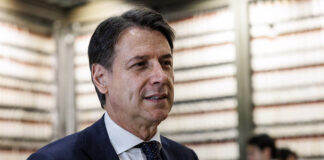 “Conte imbullonato alla poltrona”, e la Comm. Covid lo aspetta da due anni | Con l’On. Galeazzo Bignami Conte