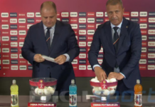 VIDEO | Coppa di Romania, la pallina resta sotto la mano e il sorteggio diventa un caso: scoppia la bufera