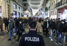 “L’effetto psicologico del Covid? Lo stanno azionando proprio ora” | Giorgio Bianchi "L'effetto psicologico del Covid? Lo stanno azionando proprio ora" | Giorgio Bianchi