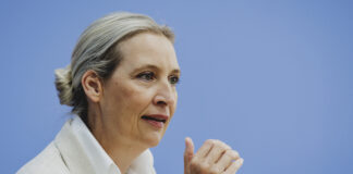 Il presagio di Contri: “Su AfD si stanno già muovendo: scateneranno rivolte e stato di emergenza” Il presagio di Contri: "Su AfD si stanno già muovendo: scateneranno rivolte e stato di emergenza"