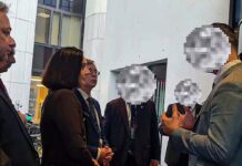 Parlamento UE vieta l’ingresso all’ex portavoce di Zelensky: “Non mi fanno entrare perché parlo di pace” Parlamento UE vieta l'ingresso all'ex portavoce di Zelensky: "Dovevo tenere un discorso sulla pace"
