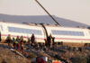 Disastro ferroviario in Spagna, almeno 64 morti nello scontro tra due treni, disperse tre italiane
